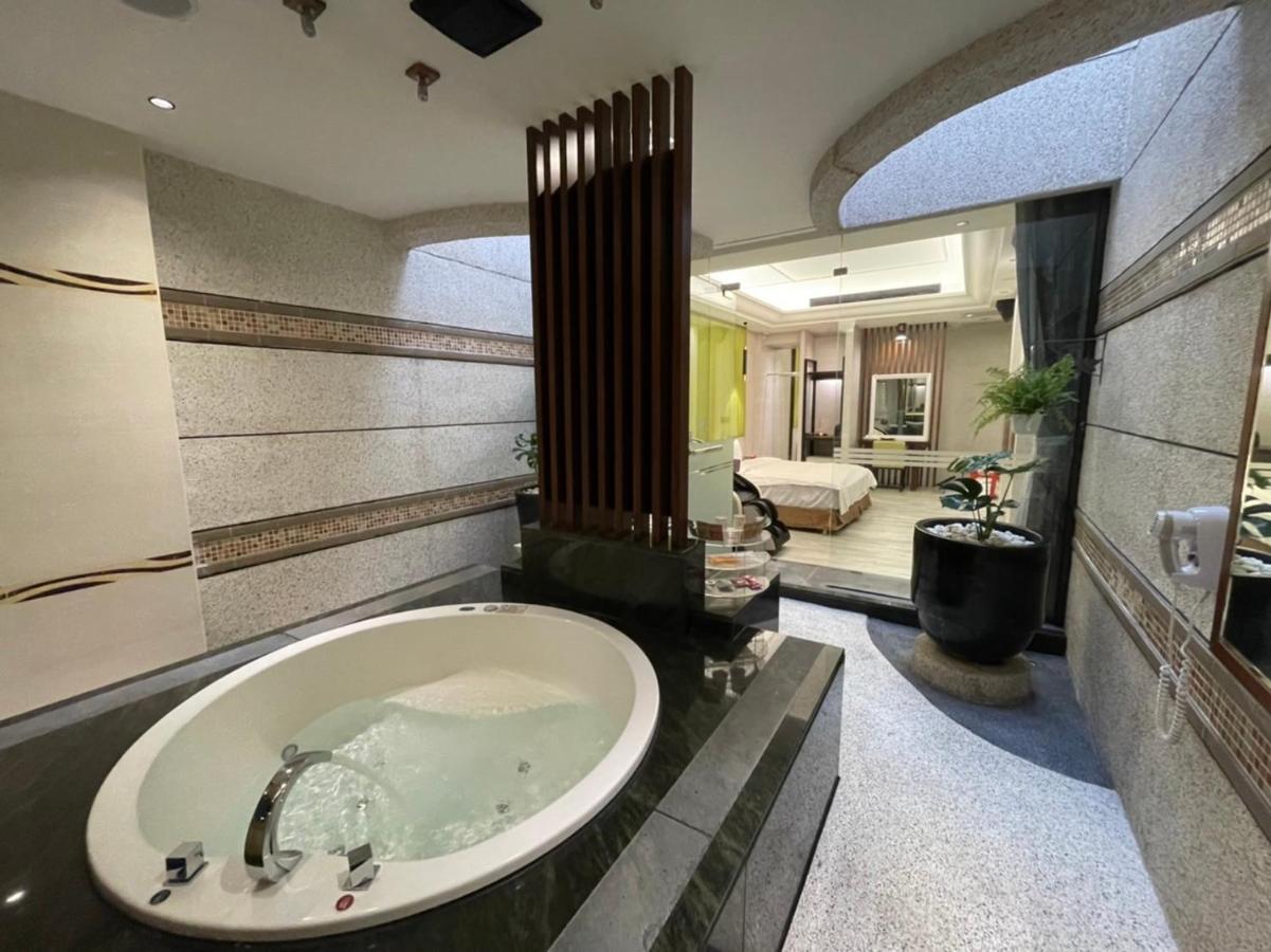 טאויואן Minimalist Fashion Motel מראה חיצוני תמונה