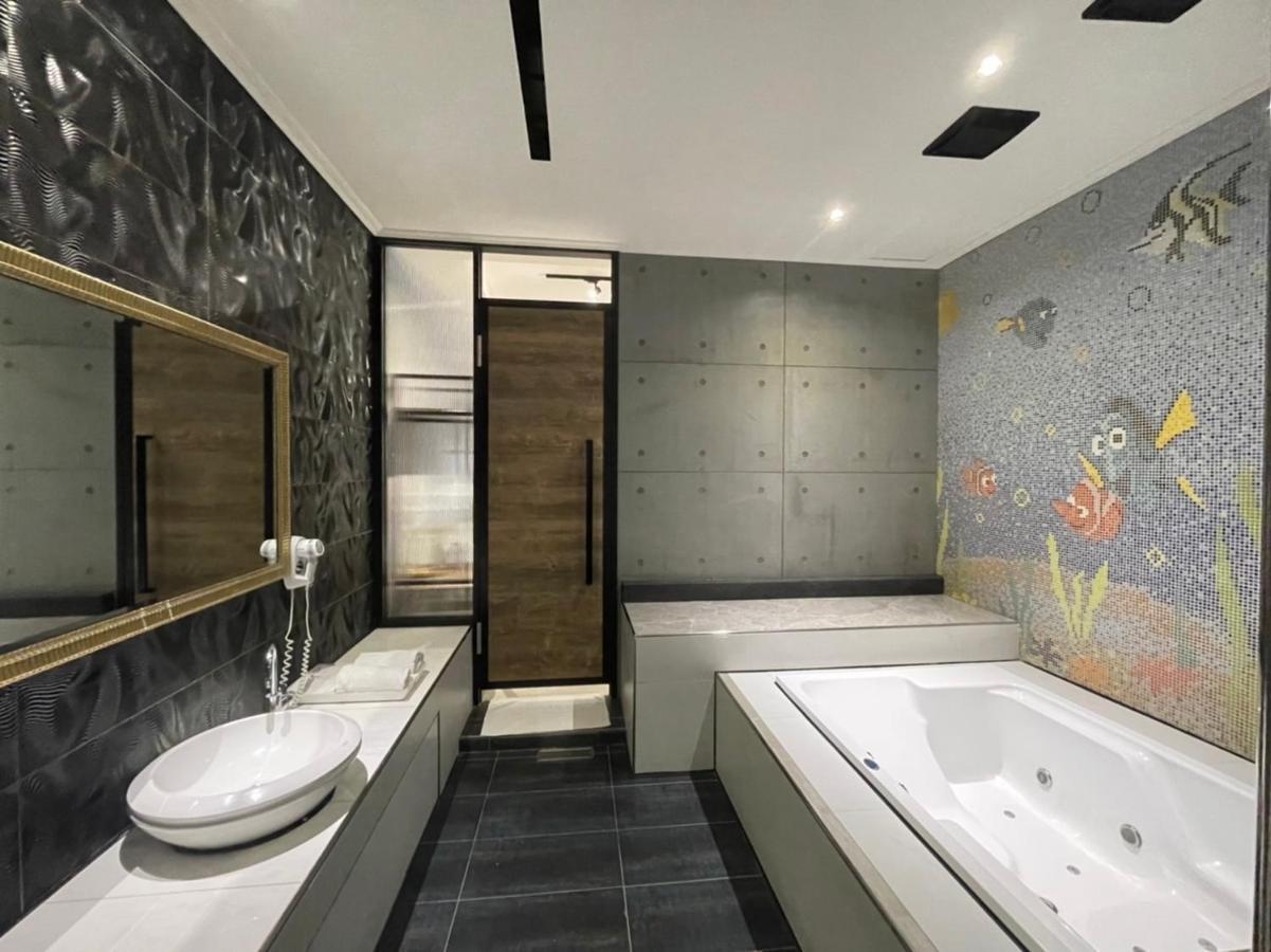 טאויואן Minimalist Fashion Motel מראה חיצוני תמונה