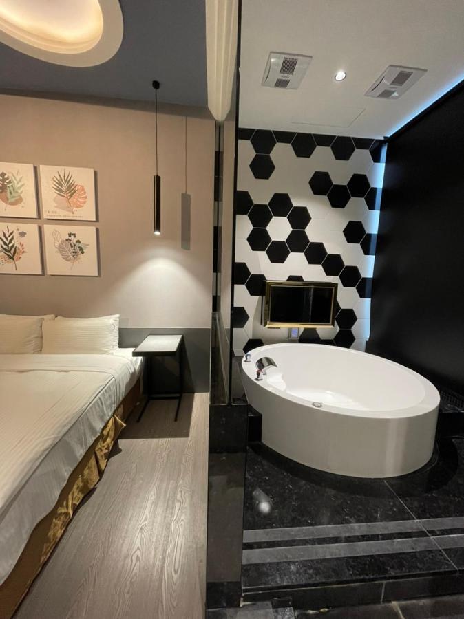 טאויואן Minimalist Fashion Motel מראה חיצוני תמונה