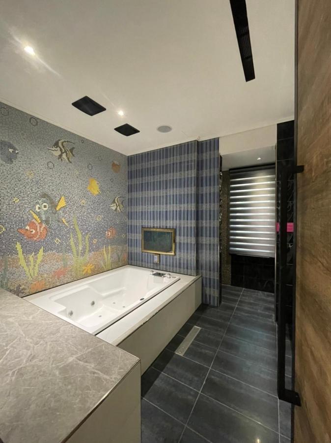 טאויואן Minimalist Fashion Motel מראה חיצוני תמונה